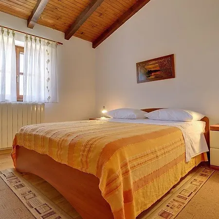 Angelo & Marija Holiday home Sveti Lovrec Pazenaticki
