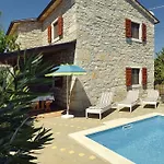 Angelo & Marija Sveti Lovreč Pazenatički