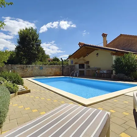 Angelo & Marija Sveti Lovreč Pazenatički